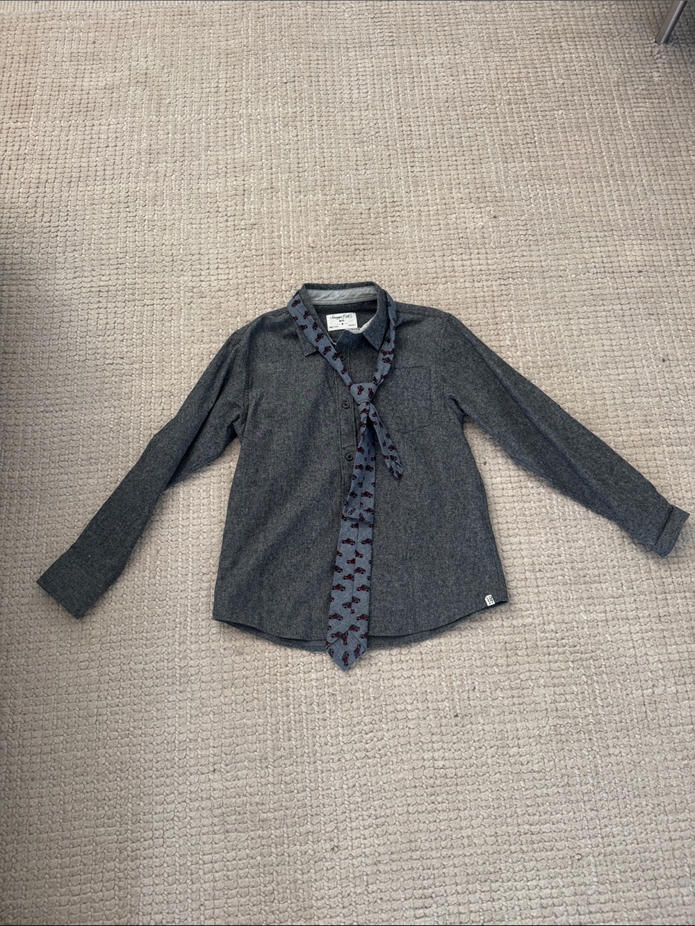 Sovereign Code Dark Gray Boys' Button-Down Shirt with Patterned Tie